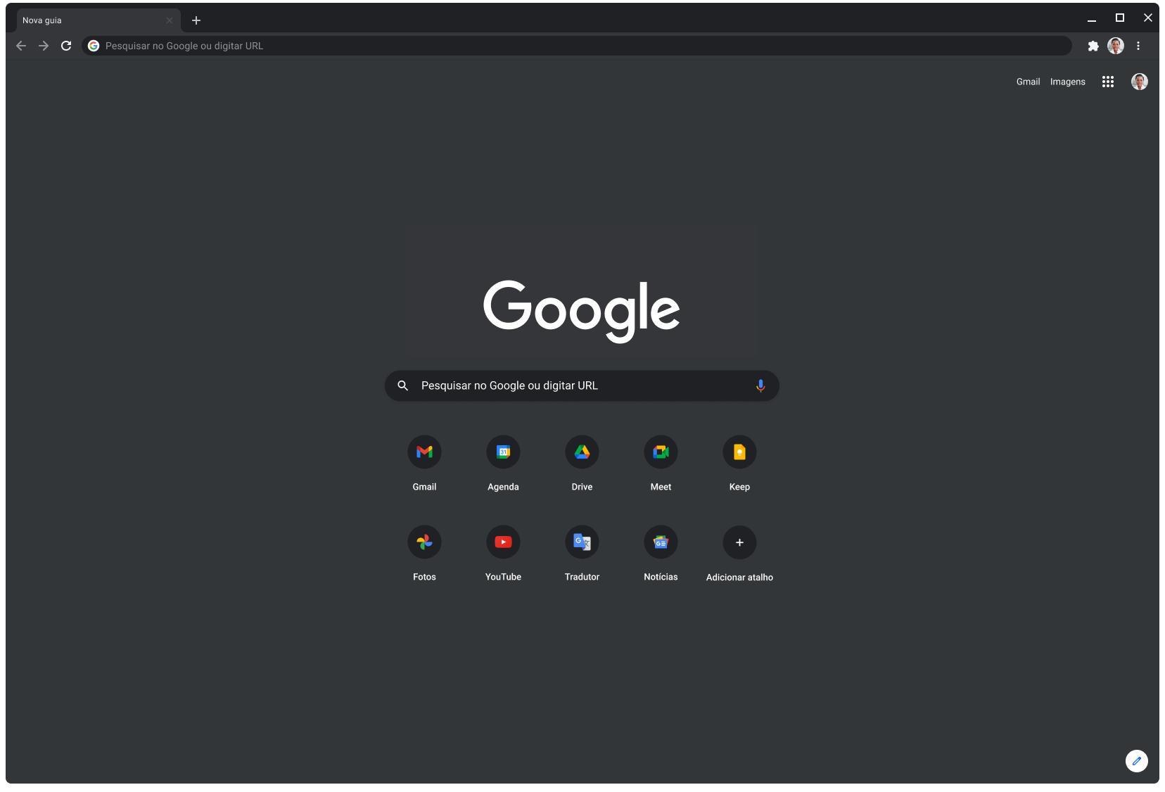 Janela do navegador Chrome no modo escuro exibindo o google.com.
